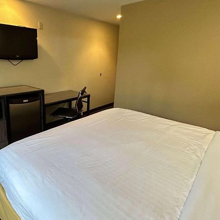Travelodge By Wyndham Arlington/Dallas Area Exterior foto