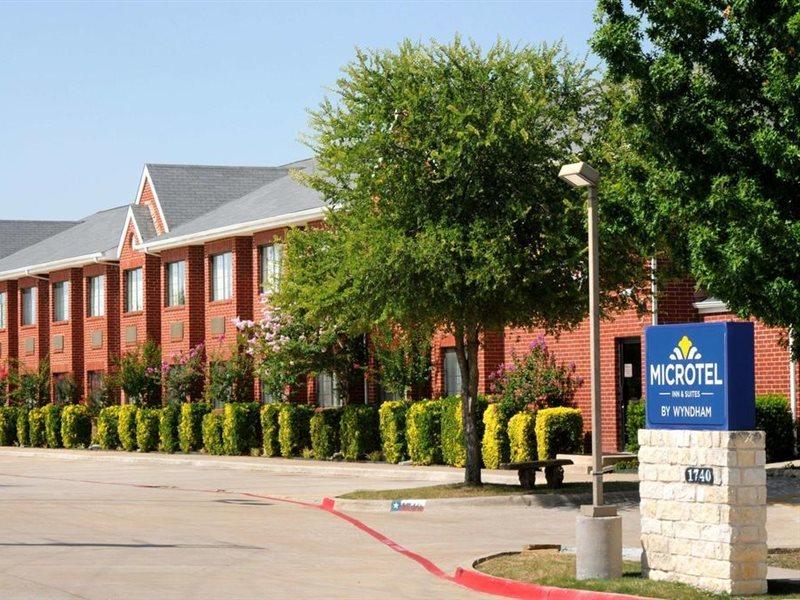 Travelodge By Wyndham Arlington/Dallas Area Exterior foto