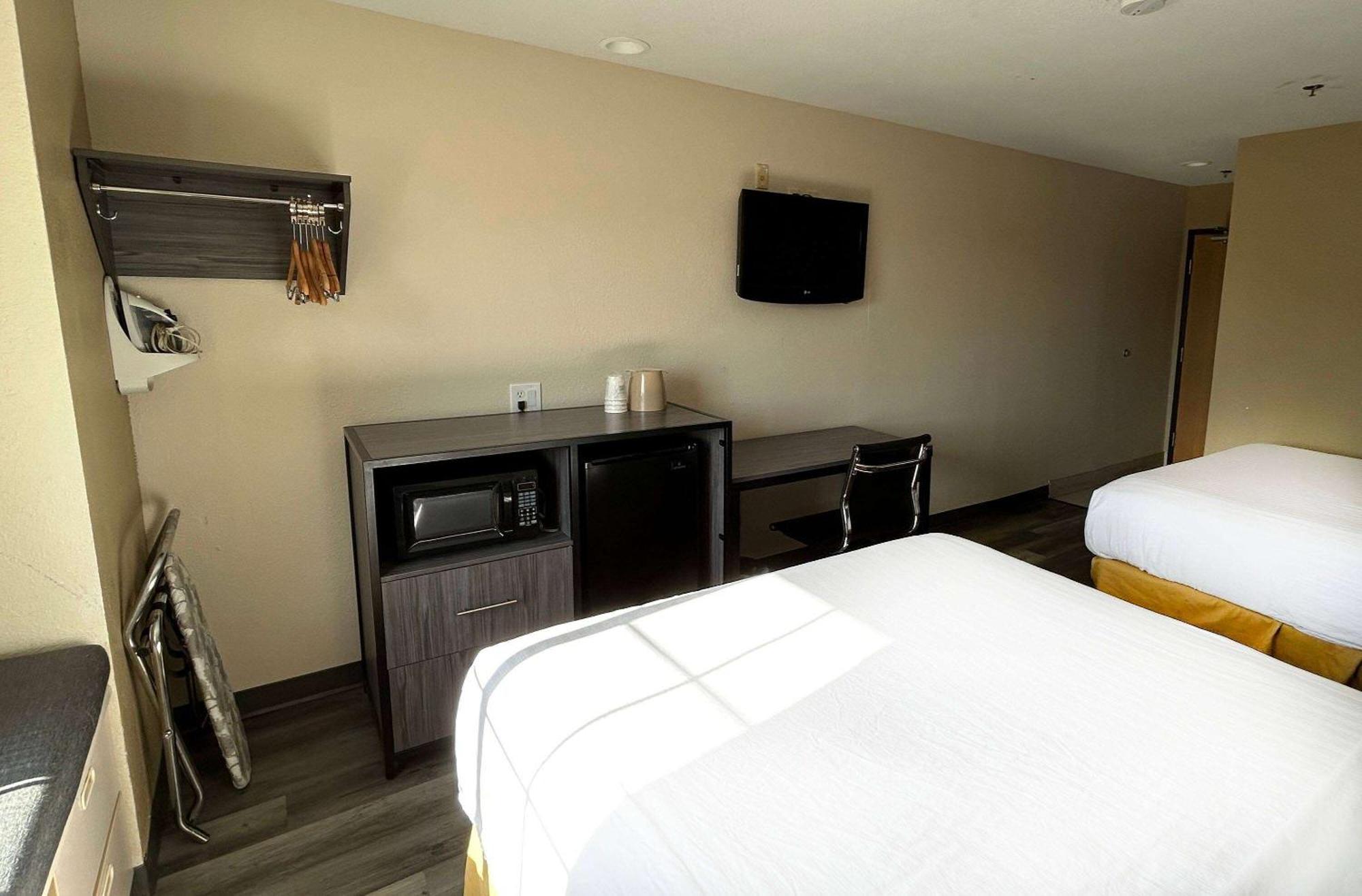 Travelodge By Wyndham Arlington/Dallas Area Exterior foto