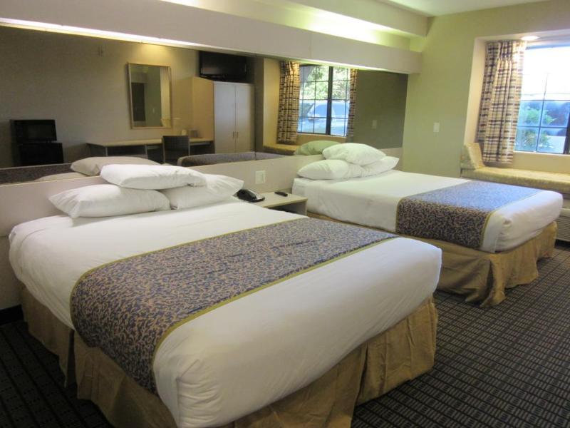 Travelodge By Wyndham Arlington/Dallas Area Exterior foto